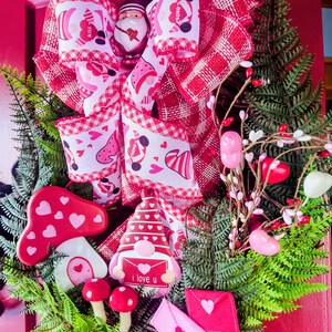 Sweet Gnome and Mushroom Valentine&#39;s Day wreath.