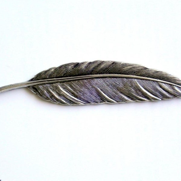 Silver OX Feather Long Leaf Pendant