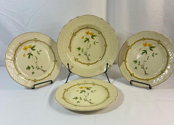 Mixed Set of Vintage Mikasa Fine Ivory Royalty 1 Bowl 9 1 4 and 3 Plates 8 1 4 Etsy UK