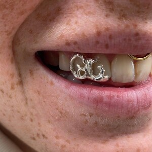 Abstract Double Cap Silver Grillz | Silver Gold Teeth Caps | Handmade Hip Hop Grillz UK