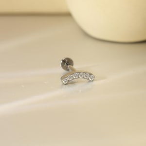 Bend CZ Labret Jewelry Cartilage Earring Monroe Piercing Medusa Ring Tragus Conch Helix Medusa Piercing  Internally Threaded Labret Stud