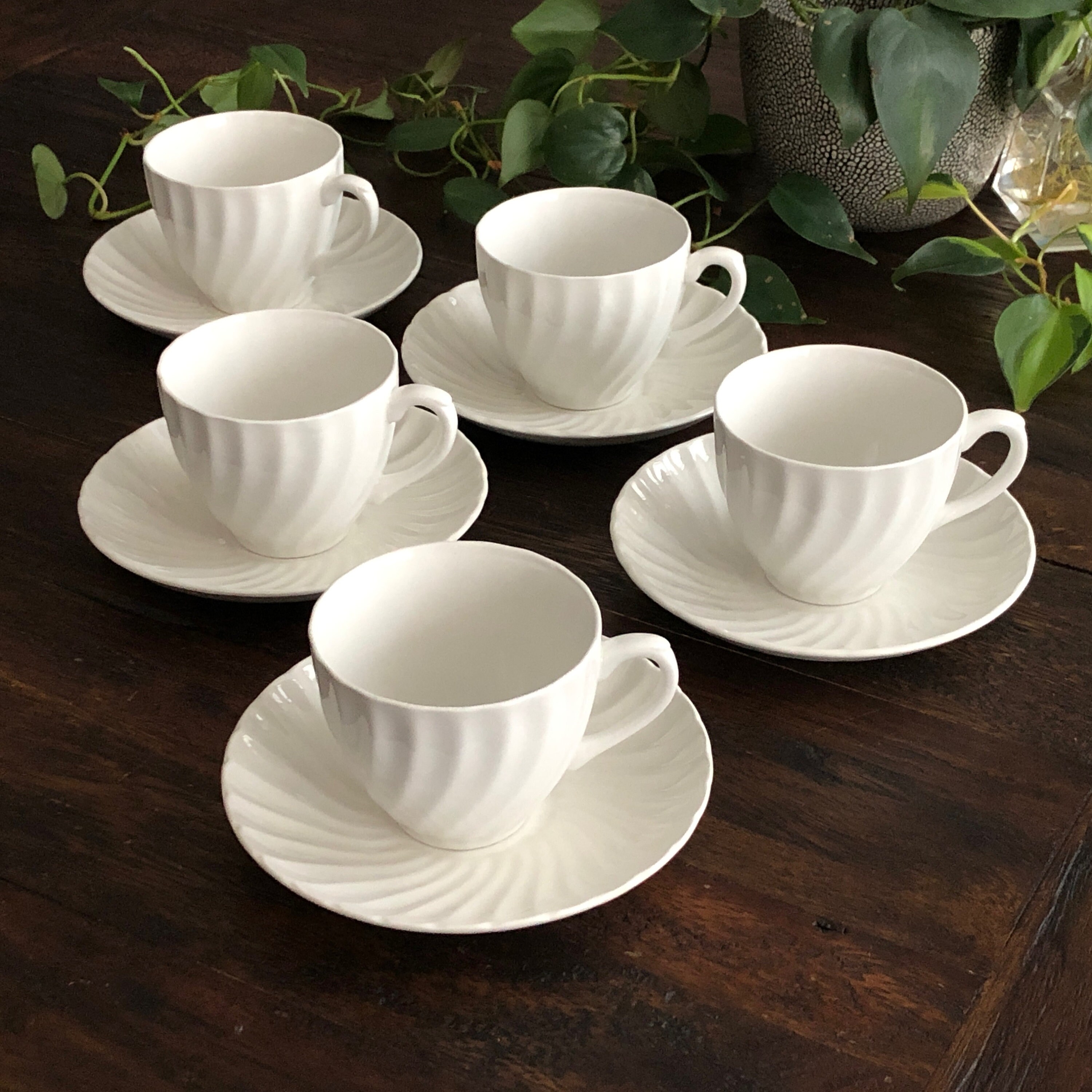 White Teacup Set of 5 Cups and Saucers Vintage Distressed Etsy