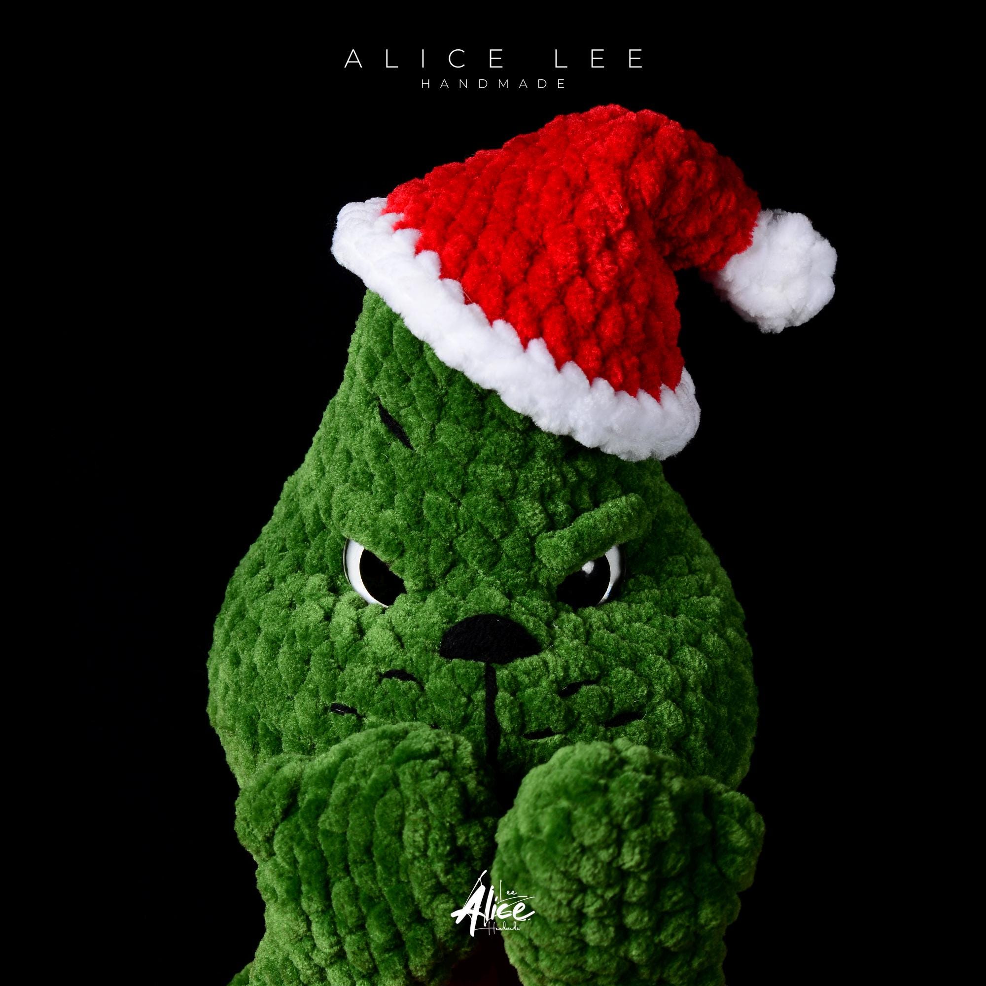Green Christmas Character Crochet Pattern: No Sew Amigurumi PDF 35 cm English & German - Thumbnail 6