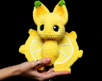 Peluche de murciélago limón de ganchillo / Peluche de fruta hecho a mano / Peluche amarillo / Regalo cítrico para niños