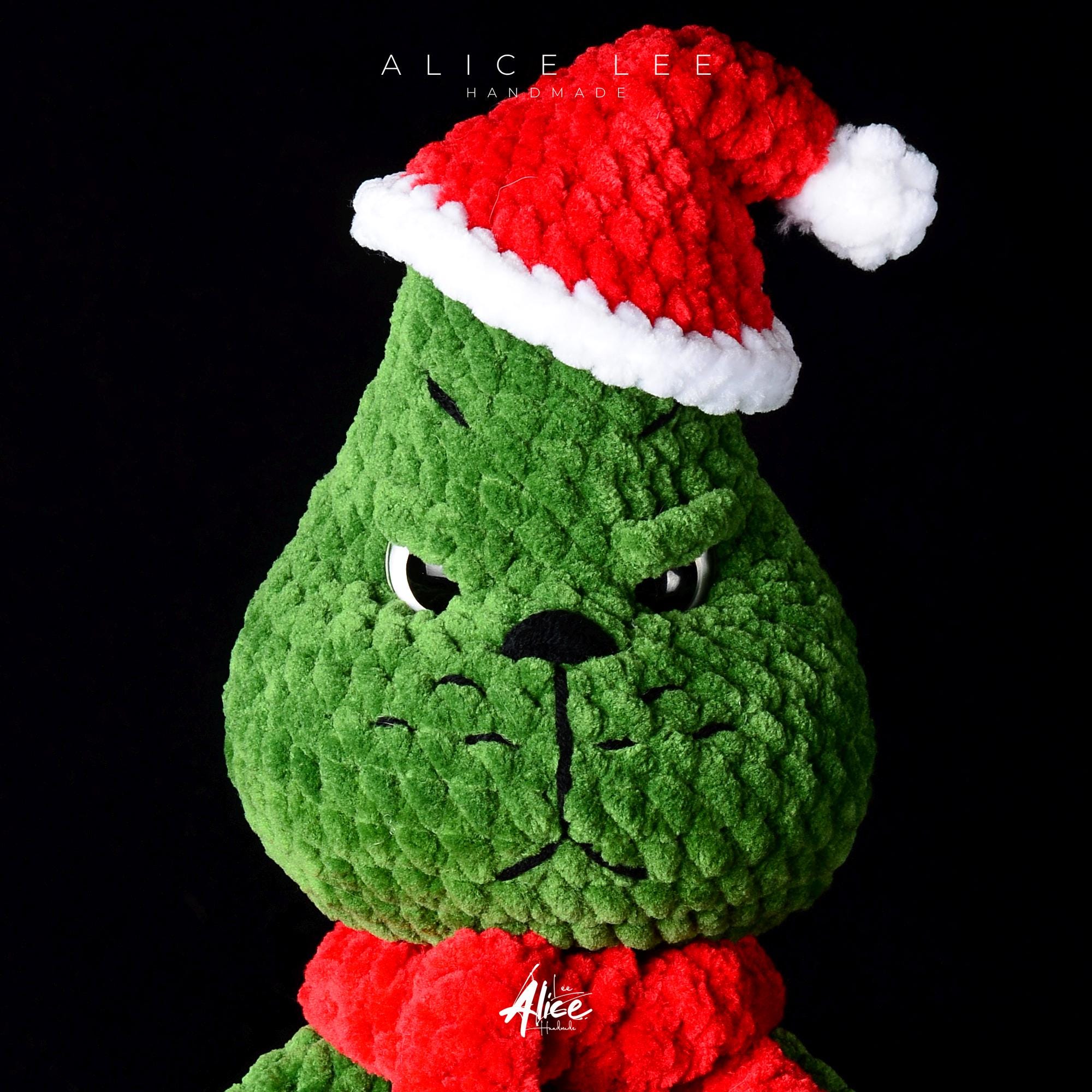 Green Christmas Character Crochet Pattern: No Sew Amigurumi PDF 35 cm English & German - Thumbnail 4