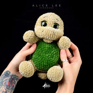 Plush Amigurumi Turtle – Handmade Stuffed Turtle Toy – Soft Crochet Plushie for Kids, Cute Animal Gift, Turtle Nursery Decor