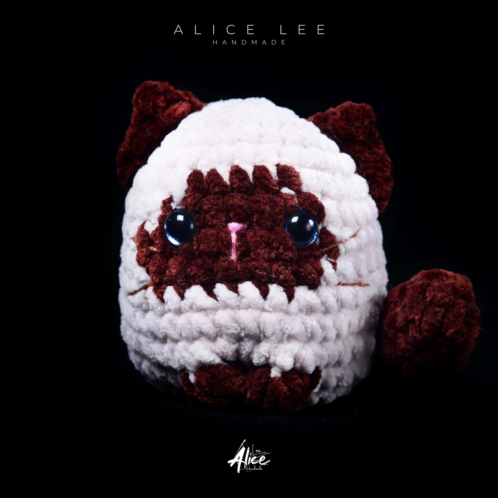 Small Crochet Cat Plush: Handmade Amigurumi Kitty Toy - Thumbnail 7