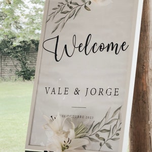 Personalized welcome wedding sign