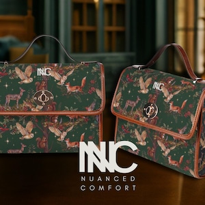Waldtiere Muster Wasserdichte Segeltuchtasche | Cottagecore Fuchs Hirsch Eule Cardinals Satchel Purse Cross Body | Grün Vorderseite Blau Grau Seiten