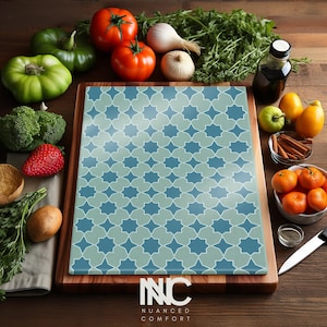 Planche à découper géométrique en verre bleue Décoration de cuisine persane Cuisine du Moyen-Orient Design islamique Cadeau pour pendaison de crémaillère Cuisine moderne Art déco
