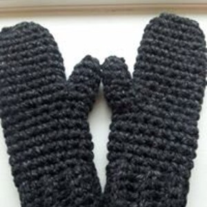 Ultra Plush Bulky Weight Yarn Version of the Nordic Hooded Scarf with Matching Pattern for Nordic Mittens image 2