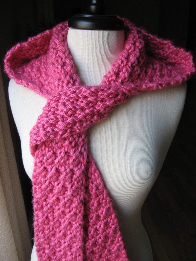 Modèle de tricot, écharpe à capuche avec pompons, ville natale, téléchargement du modèle pdf instantané disponible image 4