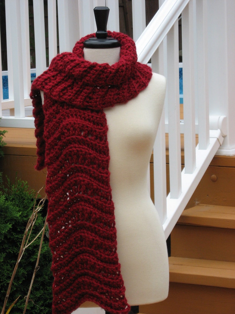 Ripple Scarf with Rosette Blossom, Crochet Pattern pdf, Instant download available image 3