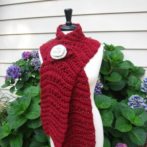 Ripple Scarf with Rosette Blossom, Crochet Pattern pdf, Instant download available image 5