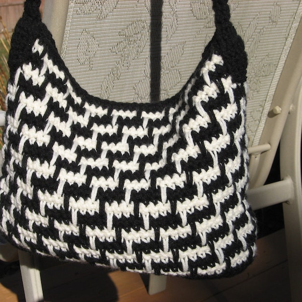 Crochet Bag Pattern, Steppin Out Bag Crochet Pattern Pdf, Instant Download Available