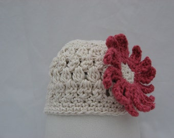 Bonnet au point bouffant à armure toile, motif au crochet Pdf, avec deux motifs de fleurs au choix inclus