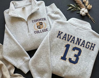 Tommen College Kavanagh 13 haftowana bluza z zamkiem błyskawicznym i suwakiem, chłopcy inspirowani Tommen, gadżety książkowe Johnny'ego Kavanagha, Chloe Walsh