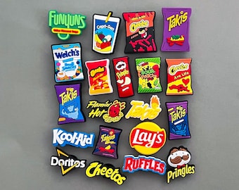 Adornos para zapatos: papas fritas, snacks, Cheetos picantes, zuecos, Takis picantes, caramelos ácidos, chocolate, cebolla, jugo de frutas, cereal. Disponibles para niños y adultos.