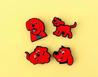 Adornos para zuecos de Big Red Dog - Adornos para zapatos de Emily Cliff Dog Puppy - Regalo de accesorios para niños pequeños inspirados en la serie de televisión de dibujos animados - Set de 4 piezas disponible