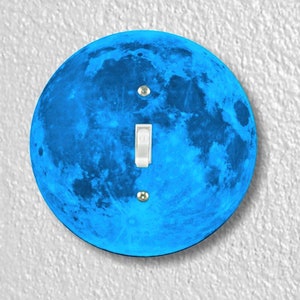 Blue Moon Precision Laser Cut Toggle and Decora Rocker Round Light Switch Wall Plate Covers