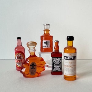 Set of 5 Miniature Drink Bottles for Dollhouse DIY | 1:12 Scale Wine, Whiskey, and Vodka Bottles | Mini Bar Accessories