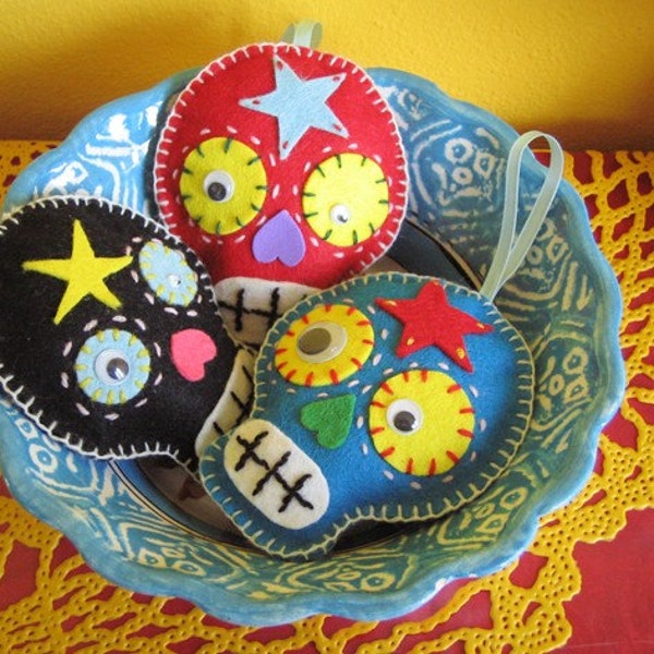 Day of the dead skull, Dia de los muertos, felt hanger