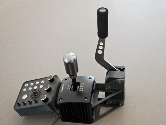 Fanatec Clubsport Shifter V1.5 and Handbrake SQ V1.5 Bracket