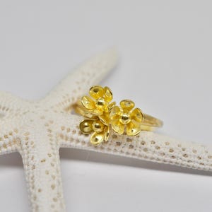 Floral gold ring, flower band ring, gold ring with flowers, flower bouquet ring
