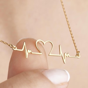 Heartbeat Necklace with Heart – Gold EKG Pendant, Minimalist Jewelry Gift for Her, Doctor Nurse Jewelry, Love Pulse Necklace