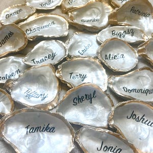 Oyster Shell Place Cards for Beach Wedding Table Decor Formal Event Seashell Party Favor for Luxury Wedding Table Setting Gifts Name Cards