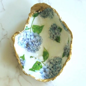 Hydrangea Oyster Shell Bridal Shower Favors Bulk Bridal Shower Gifts Oyster Shell Trinket Dish Ring Dish Beach Bridal Shower Decorations