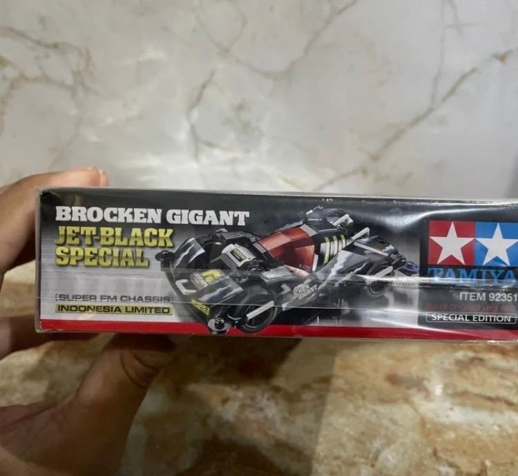 Tamiya Mini 4WD Brocken Gigant Jet Black Special - Signed Limited