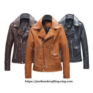 Veste motard en cuir de mouton de qualité supérieure pour femmes - Style avant-gardiste, coupe confortable, poignets réglables et accessoires en métal robustes
