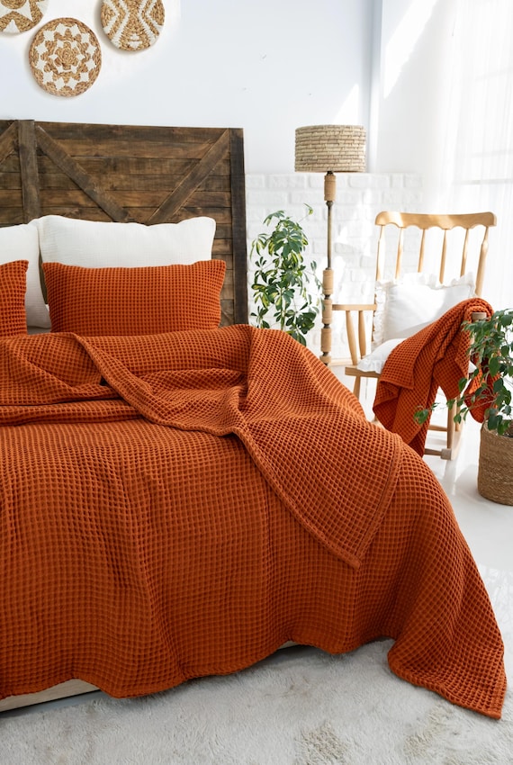 Turkish Cotton Waffle Blanket: Organic Bedspread & Pillowcase