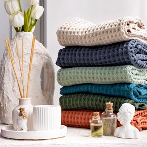 Organic Cotton Waffle Bedspread: Soft Breathable Throw Blanket