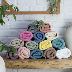 Luxury Muslin Bedspread: Soft Gauze Blanket image 5