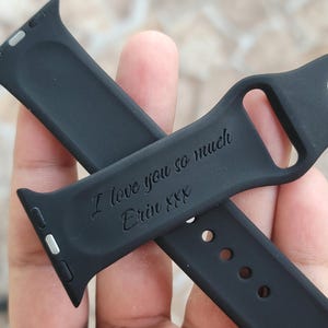Nos polices de caractères ou votre message manuscrit Inscription personnalisée Bracelet Apple Watch Cadeau parfait pour les fêtes Cadeau pour elle Cadeau pour lui Cadeau de Noël