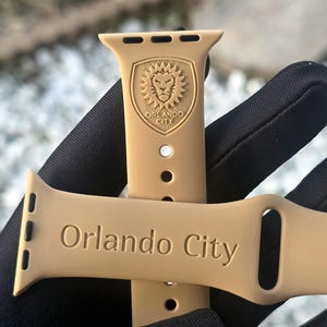 Personalizowany pasek do zegarka dla kibica piłki nożnej, kompatybilny z paskiem Apple iWatch, silikonowy pasek, grawerowany laserowo, sportowy prezent