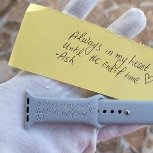Nos polices de caractères ou votre message manuscrit Inscription personnalisée Bracelet Apple Watch Cadeau parfait pour les fêtes Cadeau pour elle Cadeau pour lui Cadeau de Noël