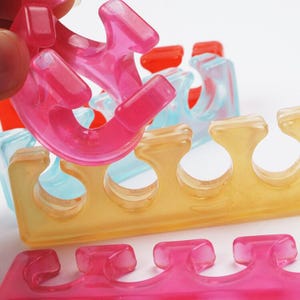 1 pair Silica gel Toe Nail Tools Reusable Finger Bracket Nail & Toe separators