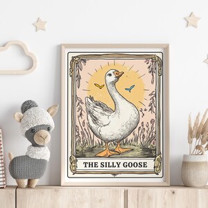 Impression d'art stupide oie, affiche de carte de tarot d'oie mignonne pour chambre d'enfant, déco de chambre coquette animaux de la ferme, art mural oie pour chambre de fille rose