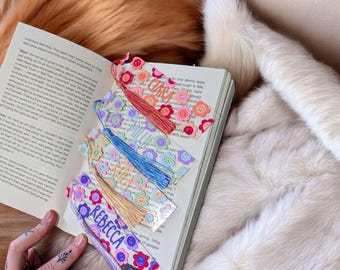 Personalised Floral Acrylic Bookmark | Custom Name, Botanical Design (Tassel Included)