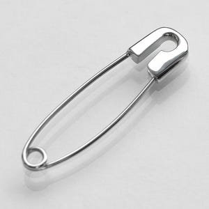 Veiligheidsspeld sterlingzilveren oorbel, handgemaakte 925 zilveren speldoorbel, modulaire bedeloorbel, hedendaagse sieraden Paul Silver Duitsland