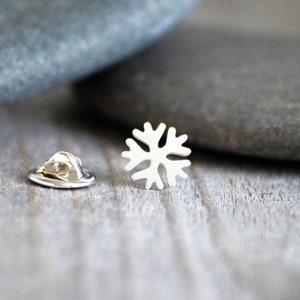 Old Man Winter Pin Snowflake Pin Snowflake Jewelry Winter Pin Winter  Snowflake Hat Pins for Women Pocketbook Pins 