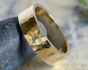 Hammered Effect Wedding Band, Yellow Gold Wedding Ring, Rustic Wedding Ring, Unisex Wedding Band