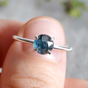 Anello in cianite blu pavone, anello in cianite in argento sterling