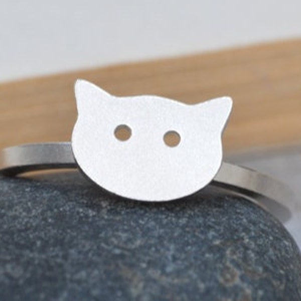 Cat Ring in Sterling Silver, Silver Kitten Ring