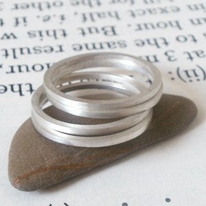 Stacking Ring in Sterling Silver, Plain Silver Rings imagem 1