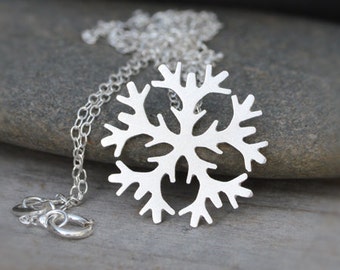 Snowflake Necklace in Sterling Silver, Silver Snowflake Necklace