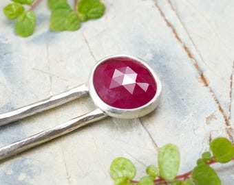 2.8ct Natural Ruby Hairpin in Sterling Silver